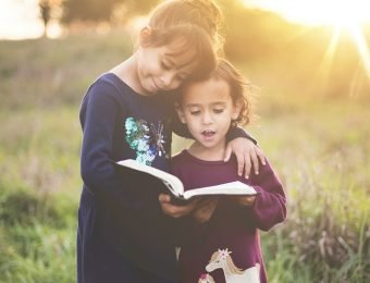 photo-1476234251651-f353703a034d